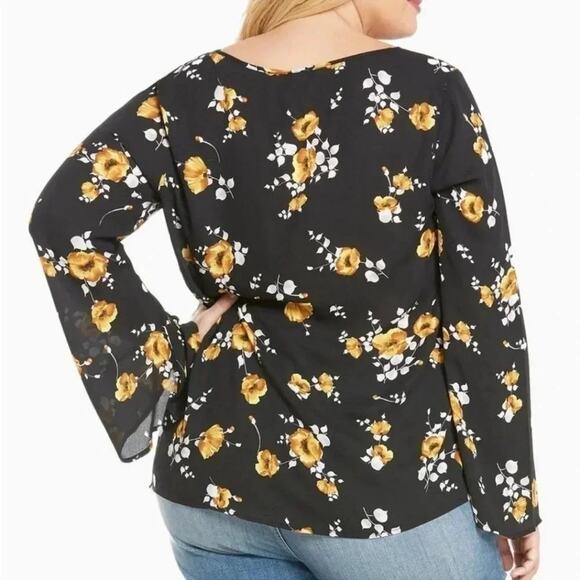 Torrid Floral Print V-Neck Blouse Whimsigoth dark Romantic Poppies plusSize - Picture 2 of 9